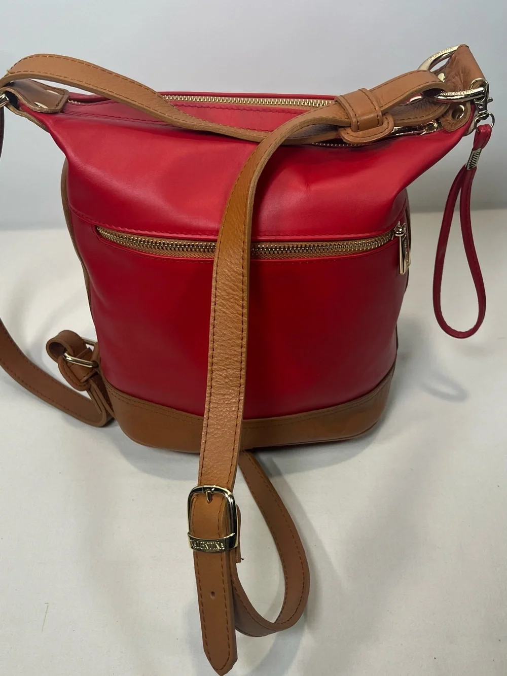 Vintage Valentina Italian Leather Convertible Backpack Bucket Bag Red/Tan
